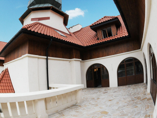 hotel pokoje noclegi wypoczynek restauracja konferencje imprezy okolicznościowe KASZTEL Polska