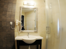 hotel pokoje noclegi wypoczynek restauracja konferencje imprezy okolicznościowe KASZTEL Polska